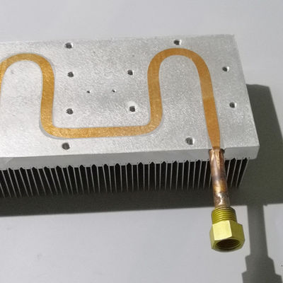 Enbeded النحاس أنبوب بالوعة الحرارة الإلكترونية IGBT لتبريد المياه